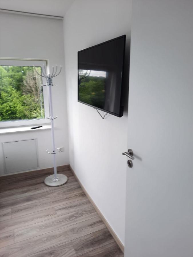 - Free Parking - Wifi - Kitchen Apartment